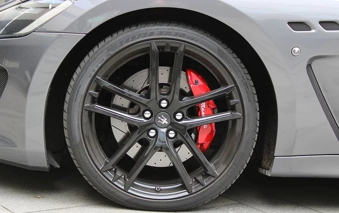 Maserati GranCabrio cena 329900 przebieg: 49300, rok produkcji 2013 z Kleczew małe 781